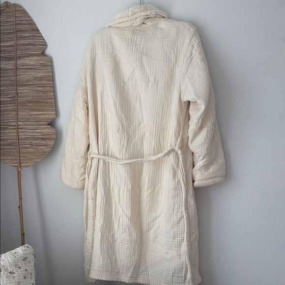 Cream Sherpa Robe - Picture 8 of 8
